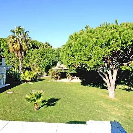 Ferrarias Sleeps 12 Pool Air Con Wifi * Ferrarias (Loule)