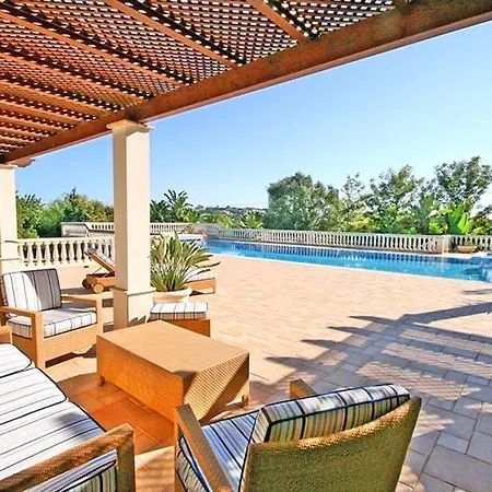 Ferrarias Sleeps 12 Pool Air Con Wifi 빌라 *